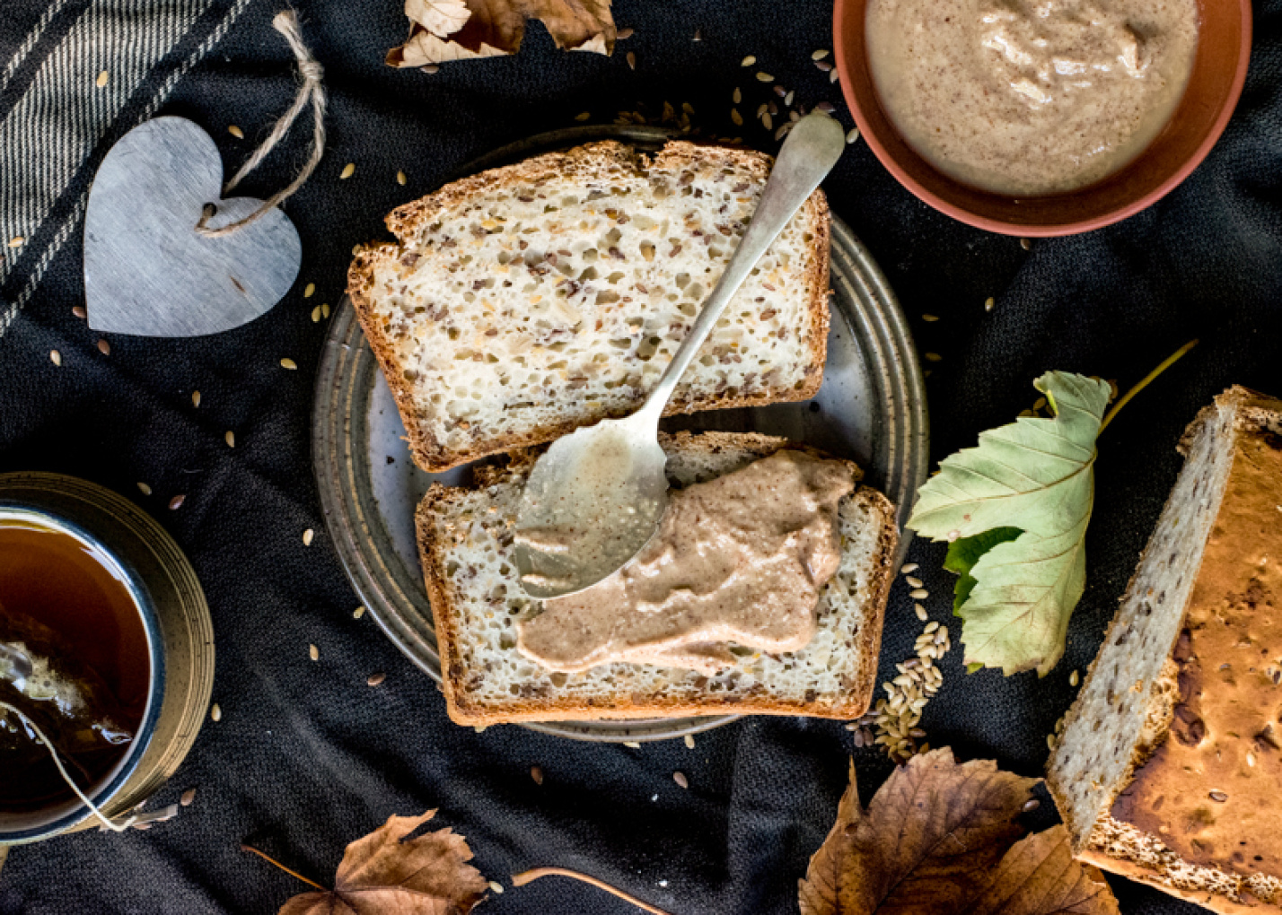 Helsebringende brødbaking med Prebiotisk banan- & hampbrød