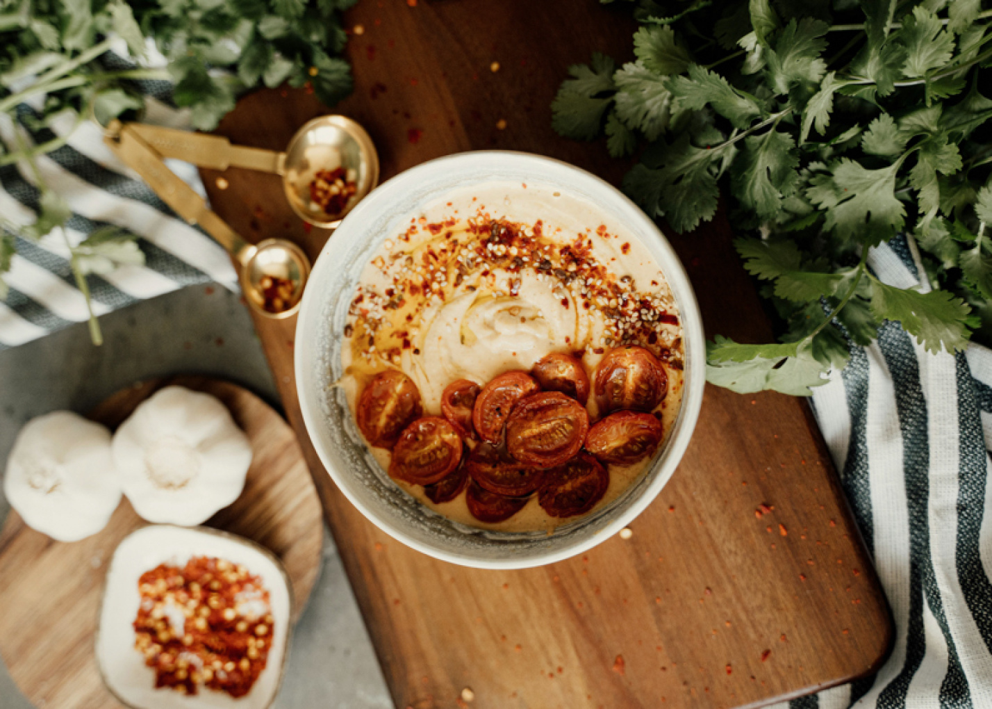 Slik inviterer du til proteinrike, veganske alternativer til påskebuffeten