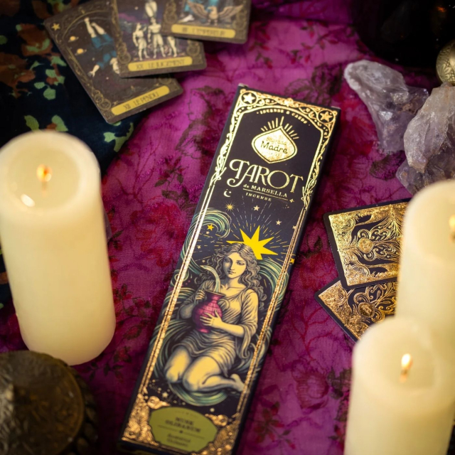 Røkelse Tarot Musk & Frankincense 6 stk