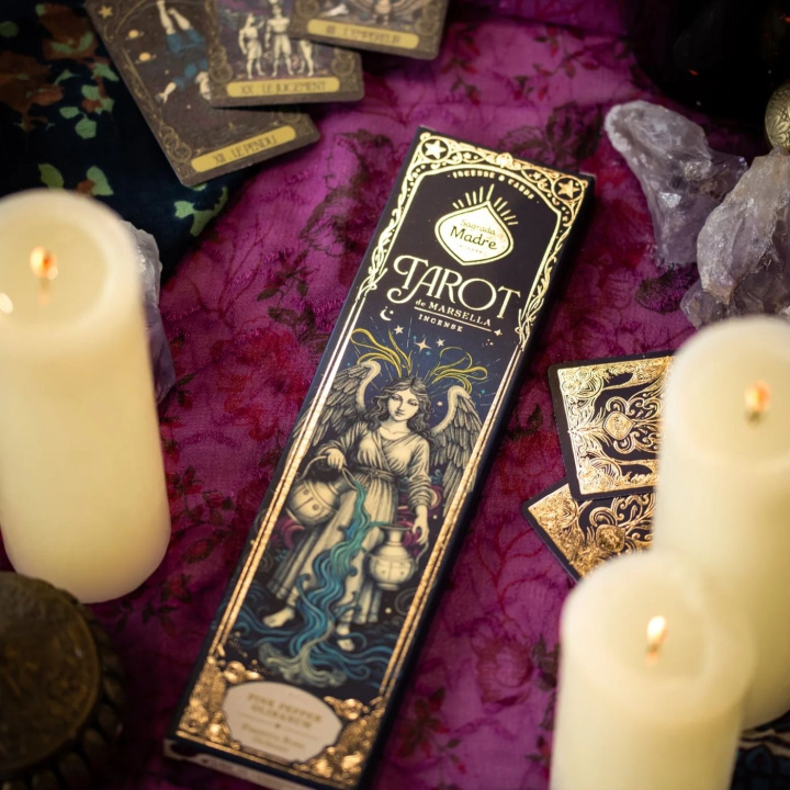 Røkelse Tarot Rosa pepper & Frankincense 6 stk i gruppen Hjem & Sjel / Stemning & duft / Røkelse hos Rawfoodshop Scandinavia AB (SKU-5026)